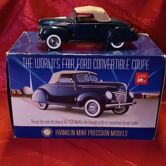1:24 scale blue Franklin Mint 1939 Ford Convertible  Coupe diecast model - Picture 1 of 16